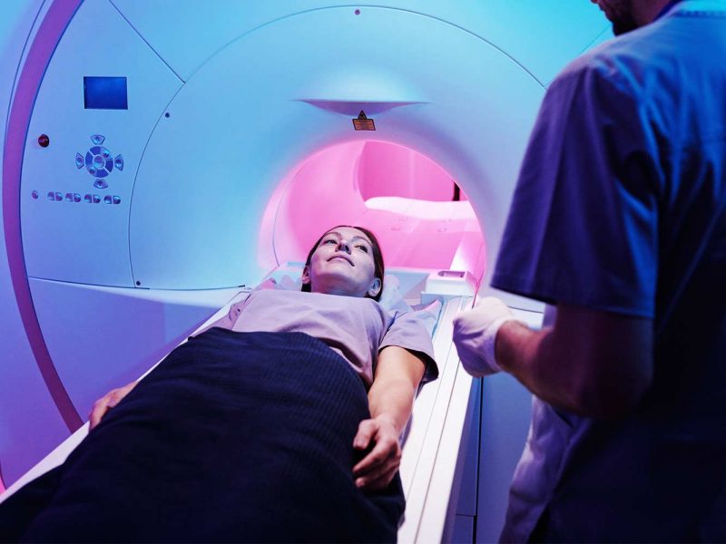 Tattoos beim MRTScan Verbrennen sie die Haut? Feelfarbig