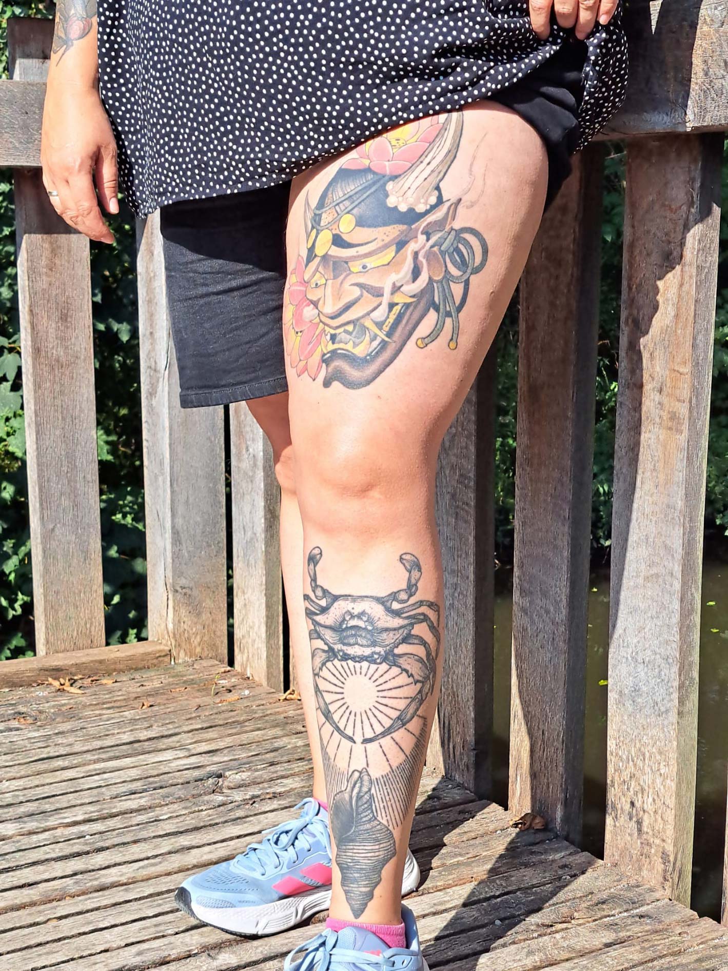 Lindas Bein-Tattoos