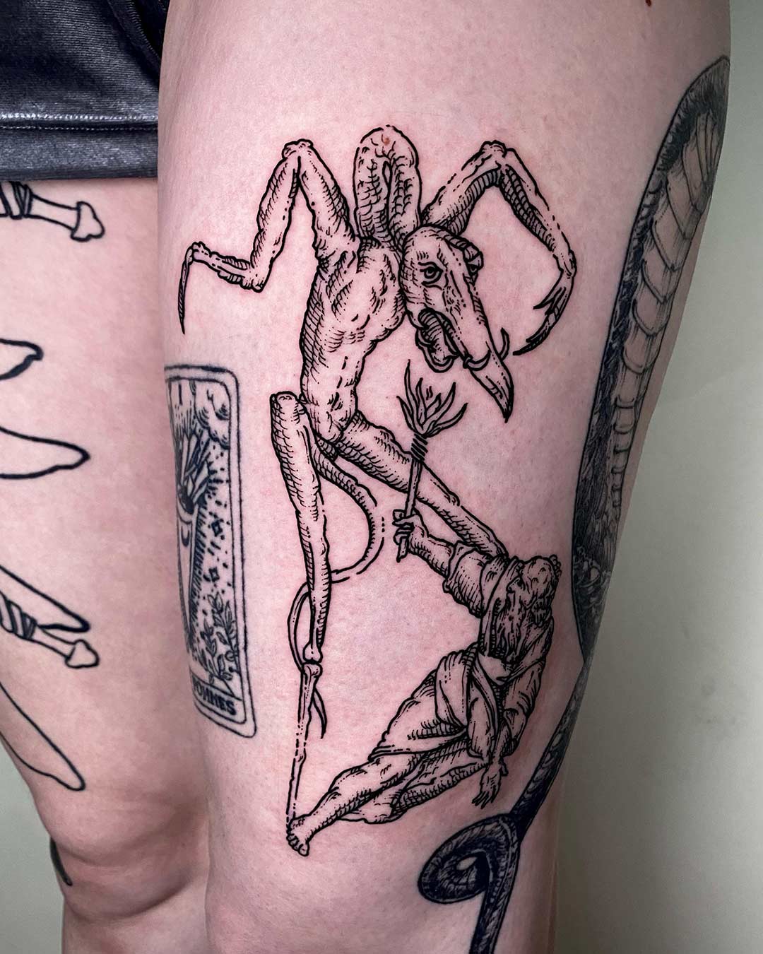 Tattoo von Gil - @sacredlamb.ttt