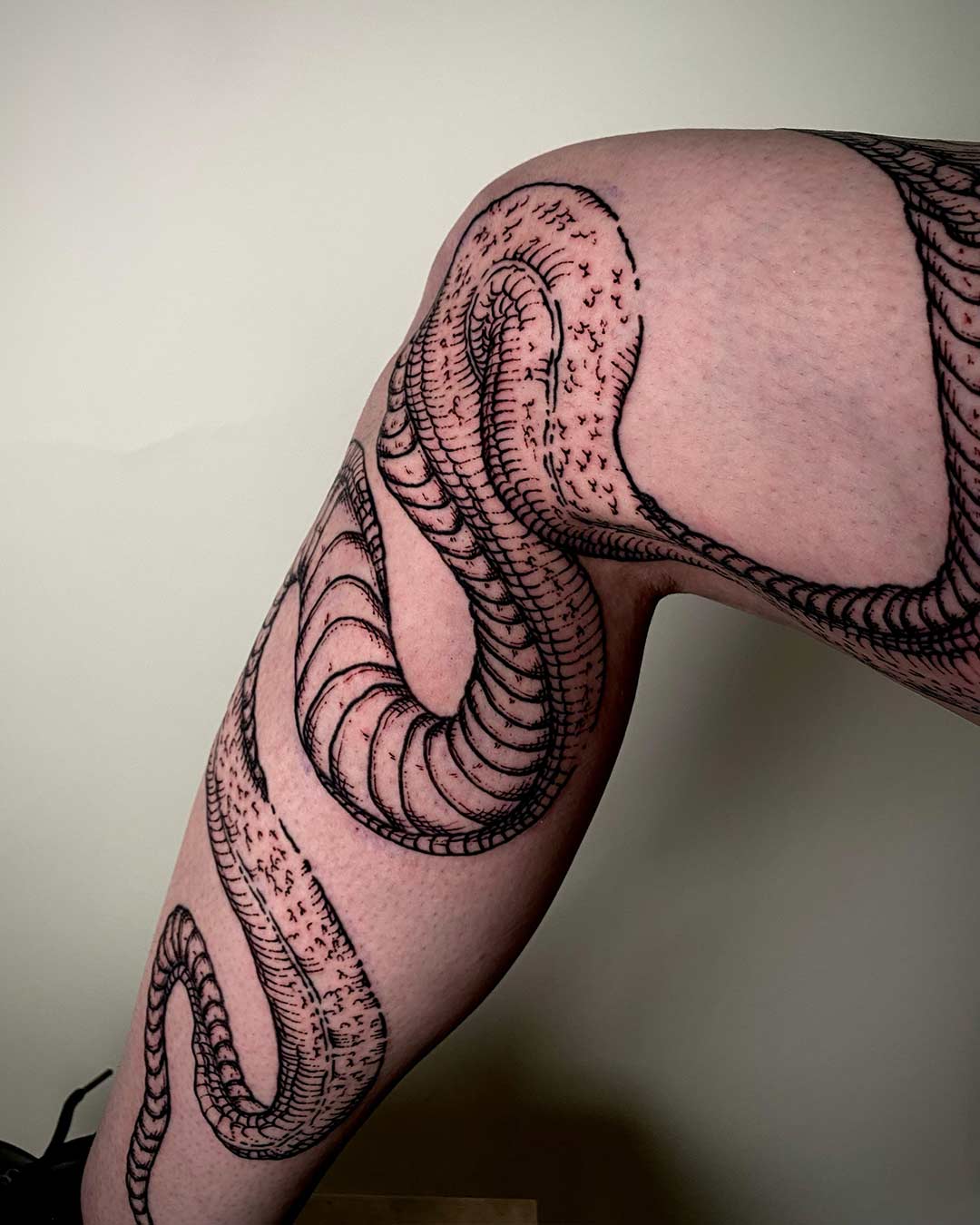 Tattoo von Gil - @sacredlamb.ttt